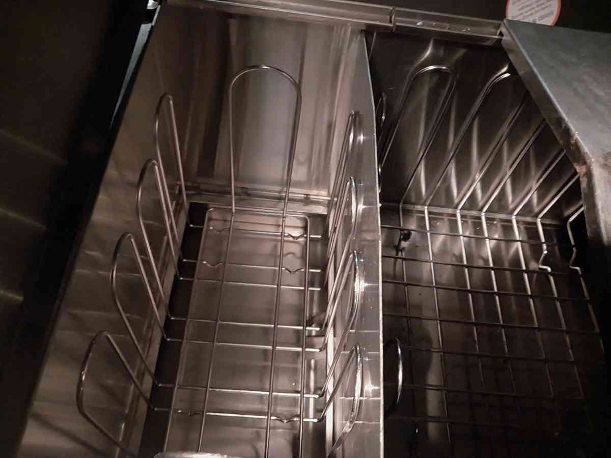 hotdogs coiker - Mc Coll, South Carolina - FleaMarketBay