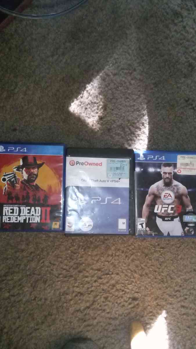 PlayStation 4 Pro 1TB 3 Games 1 Controller - Madison, Indiana