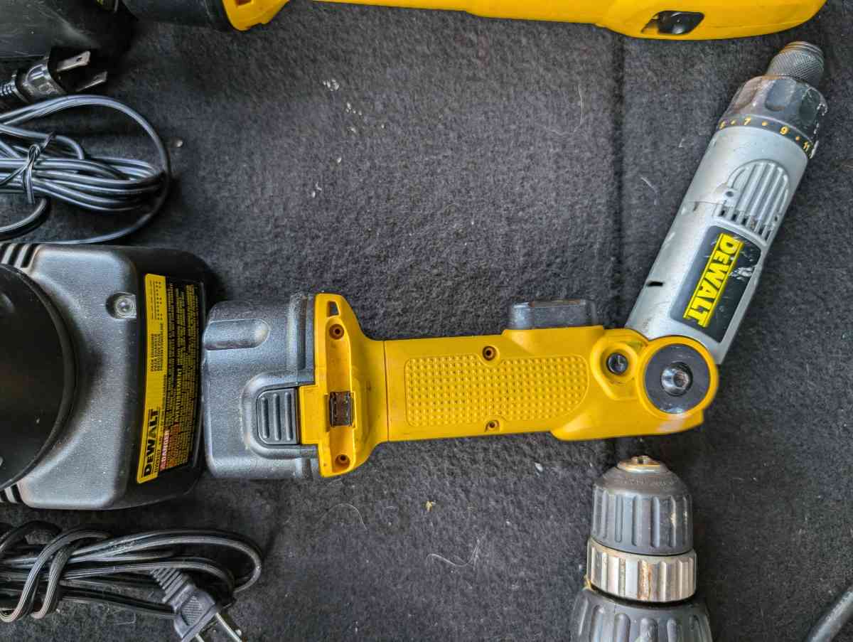 DEWALT MILWAUKEE COMBO - Akron, Ohio - FleaMarketBay