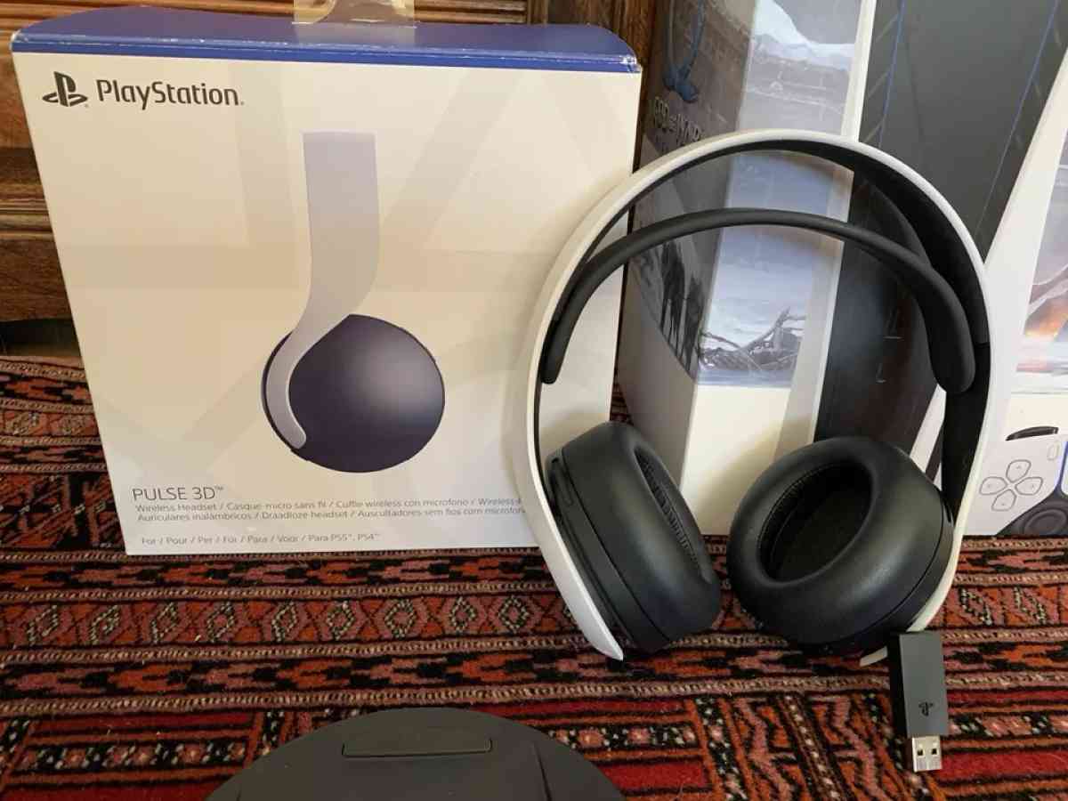 PlayStation5 Disc 825GB  Controller  3D Headset  2 Games - San Francisco, California - FleaMarketBay