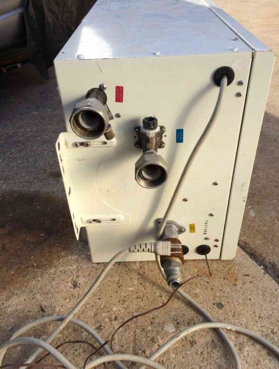 Paloma indoor Gas Tankless Water heater - Dayton, Ohio - FleaMarketBay