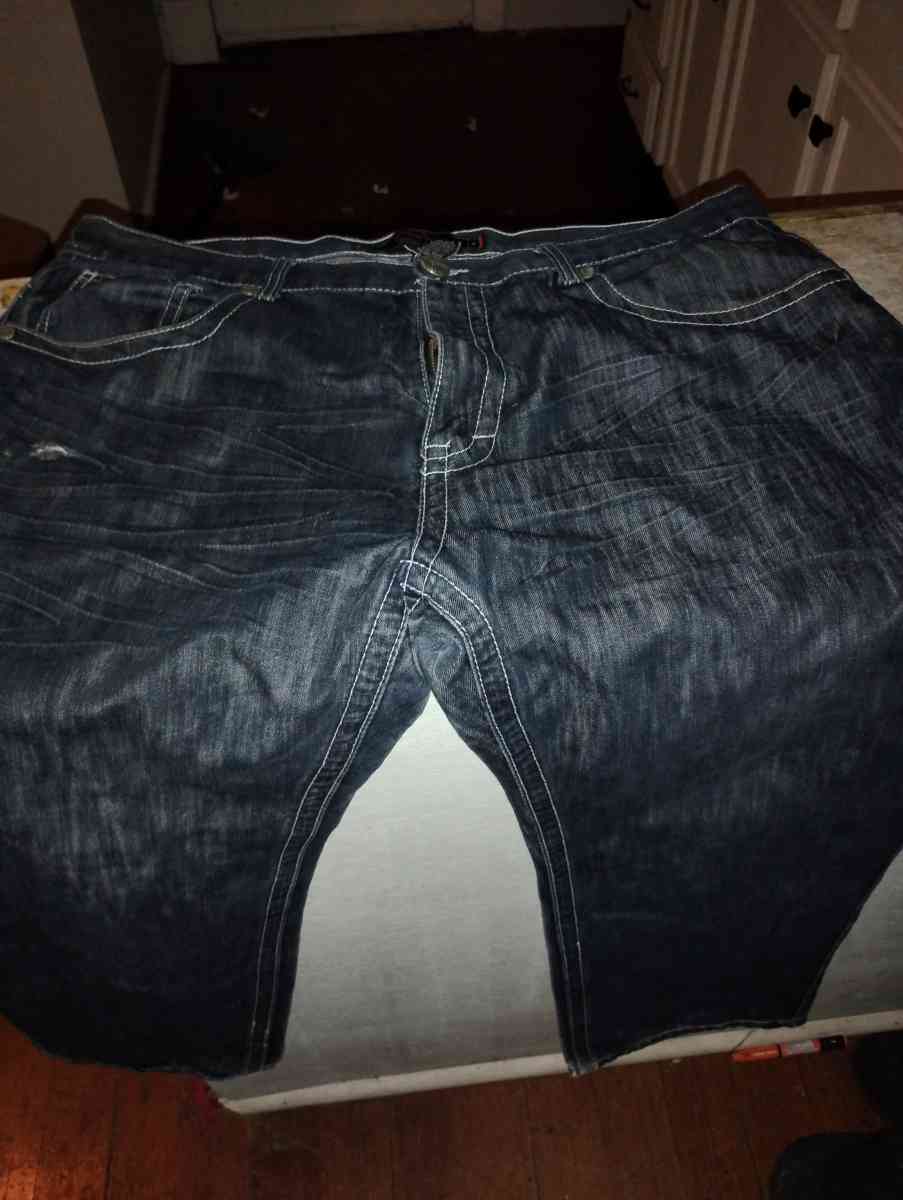 South Pole 42in - Saint Joseph, Missouri - FleaMarketBay