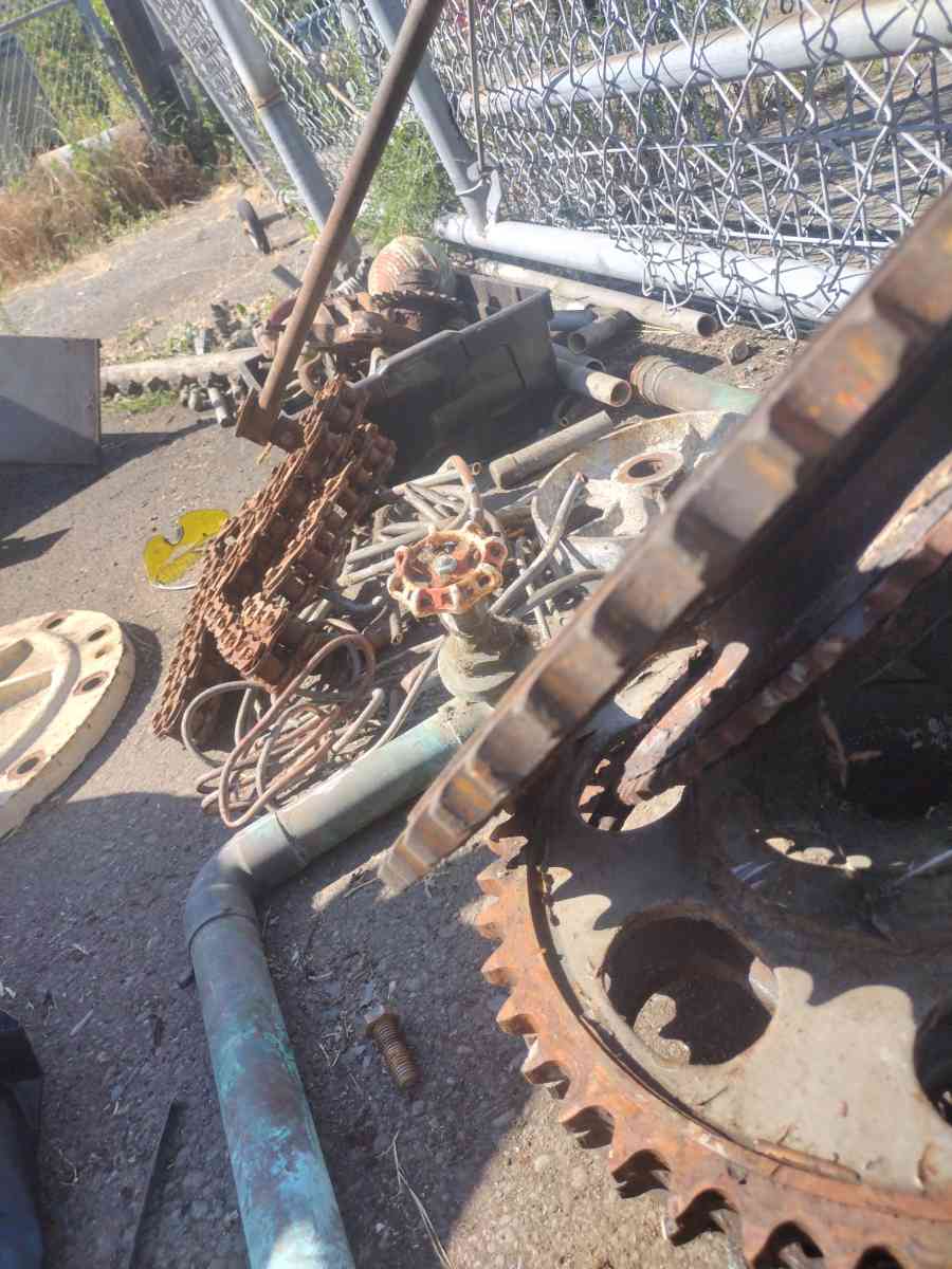 junk hauling and removal service - Santa Rosa, California - FleaMarketBay