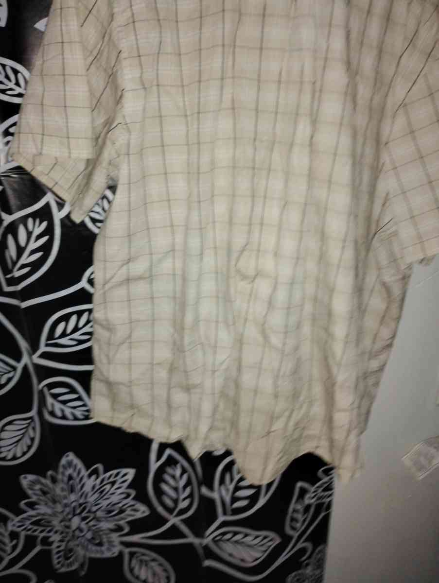 t shirt - Saint Joseph, Missouri