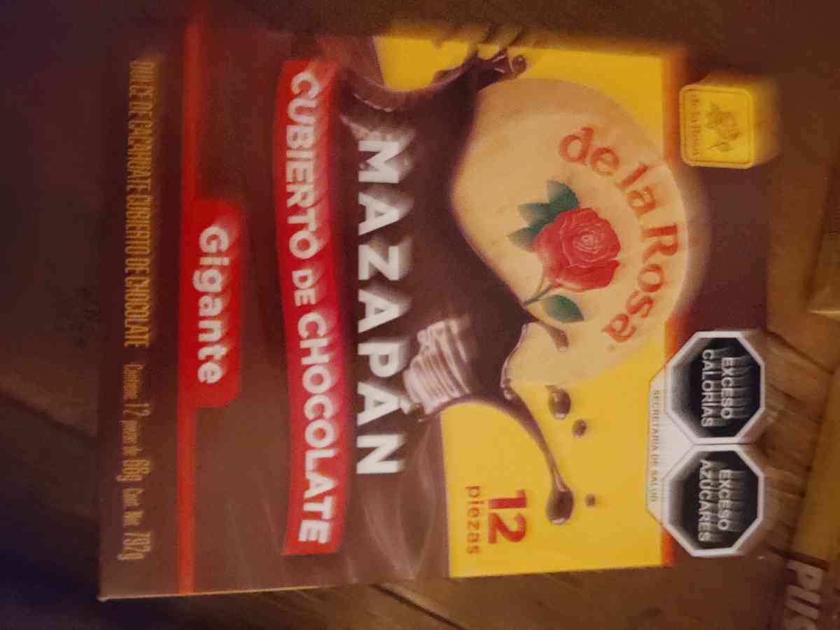 MAZAPAN GIGANTE DE CHOCLATE CADA  UNO CUESTA - El Paso, Texas