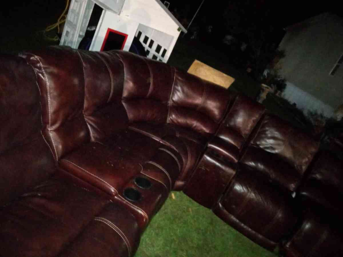 leather sectional couch - Lithia, Florida