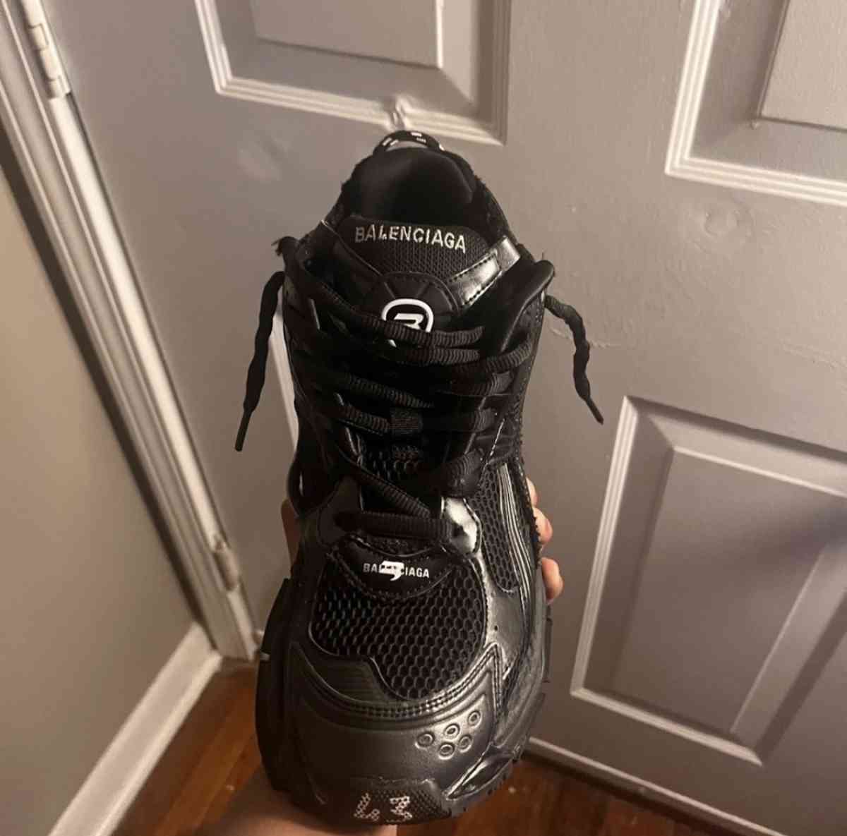 black balenciaga runner sneakers - Baltimore, Maryland