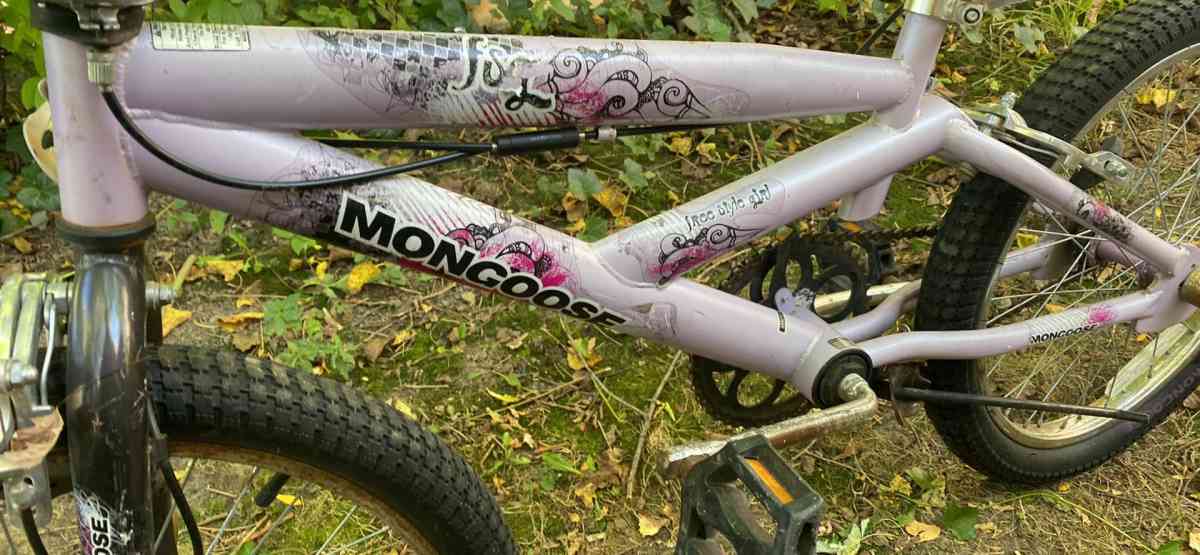 girls bike - Flint, Michigan - FleaMarketBay