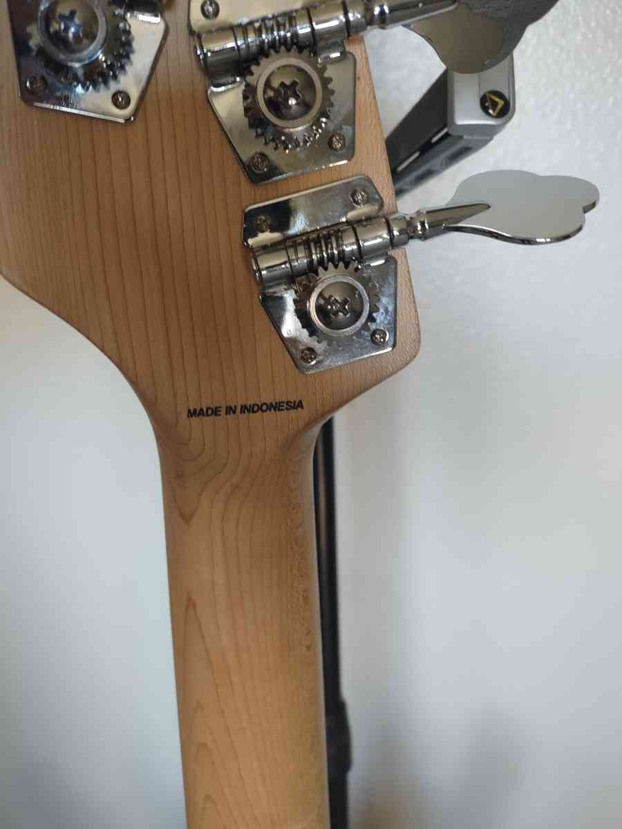 5 string Sterling Bass by Music Man - Colorado Springs, Colorado - FleaMarketBay