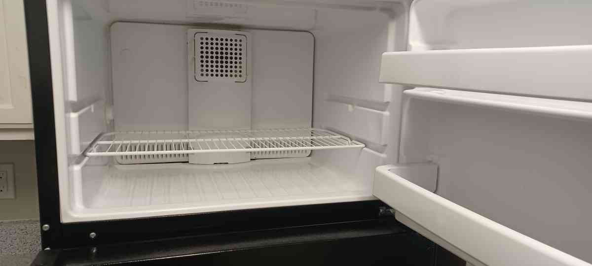 Fridge - Fort Worth, Texas - FleaMarketBay