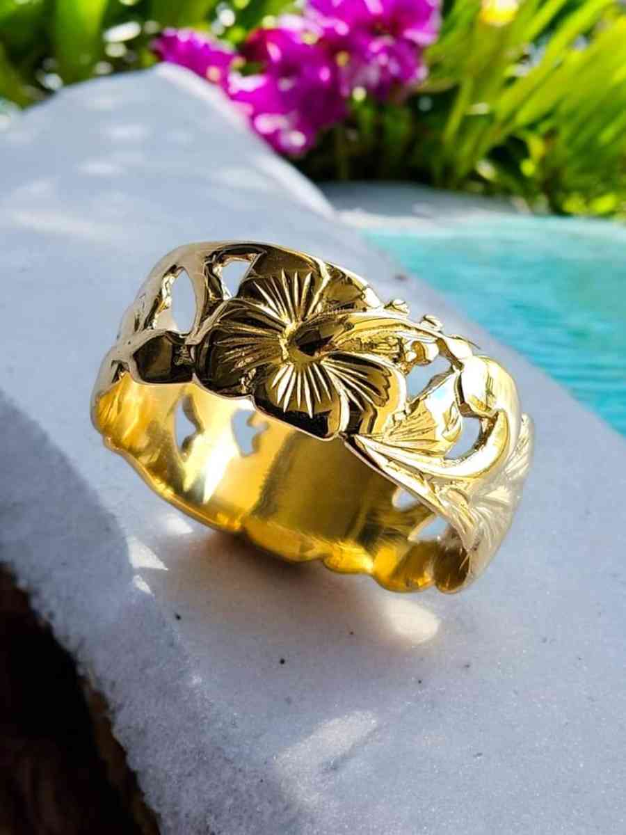 14 KT GOLD RING - Honolulu, Hawaii - FleaMarketBay