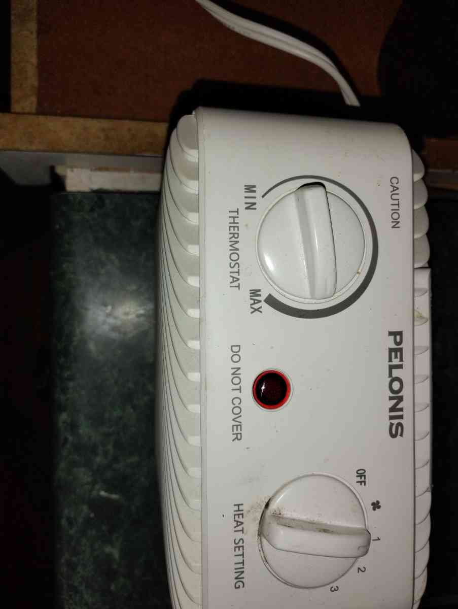 pelonis space heaters 2 of them - Saint Joseph, Missouri - FleaMarketBay