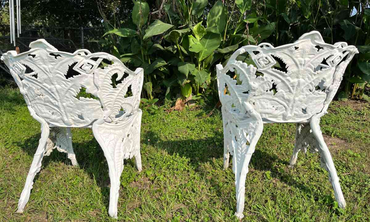 Outdoor Chairs - Madisonville, Texas - FleaMarketBay