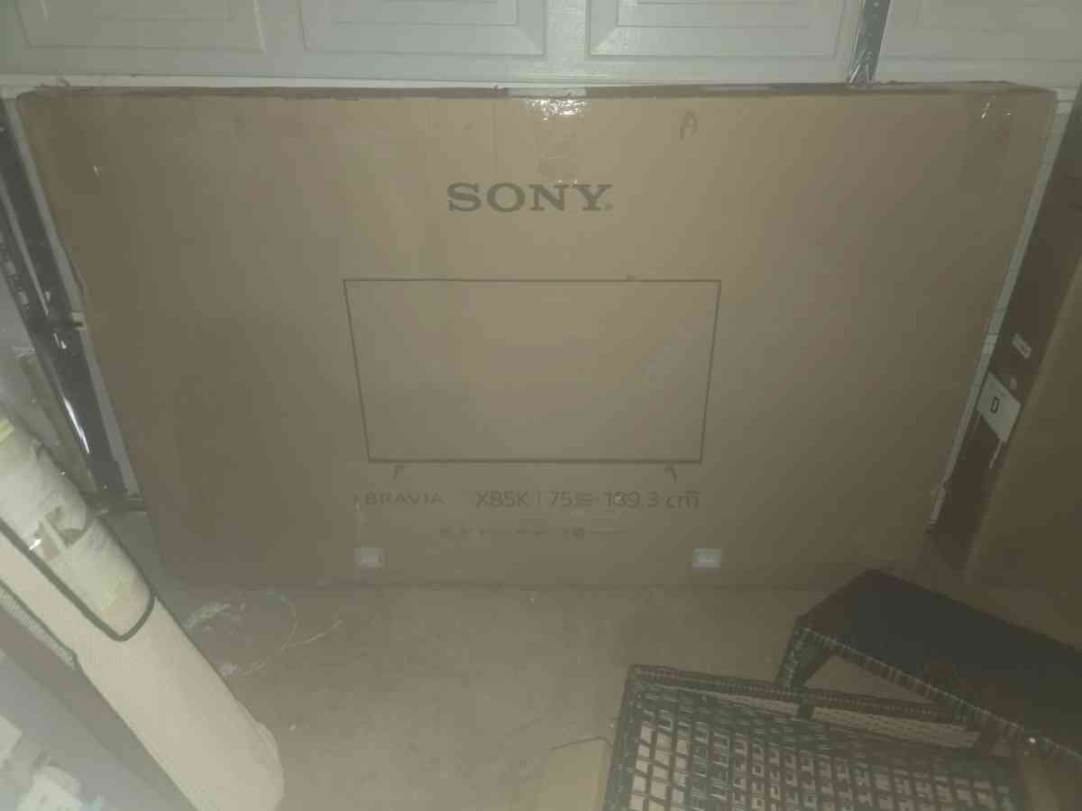 carpet bicycle television 75 inch and 77inch Sony 2149980209 - Rowlett, Texas - FleaMarketBay