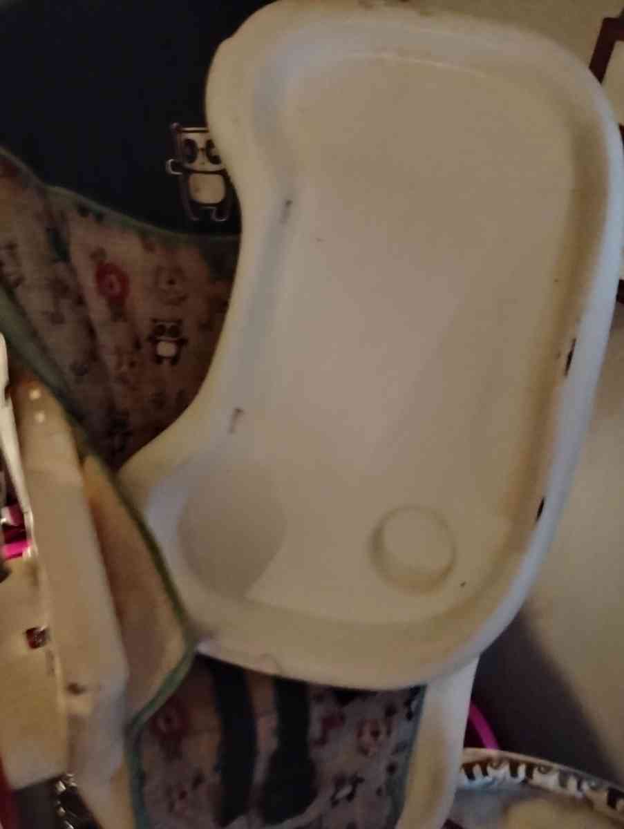 highchair - Fort Wayne, Indiana