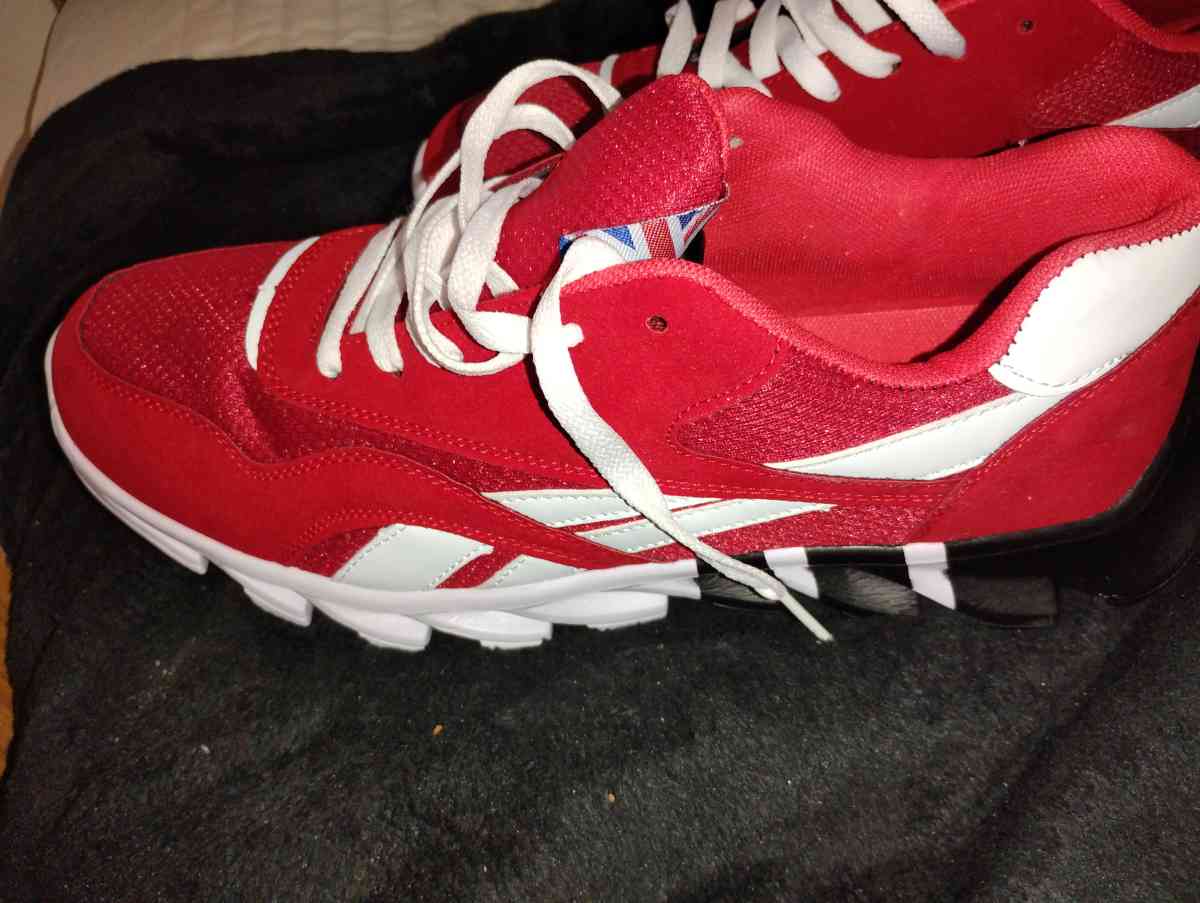 brand new tennis shoes