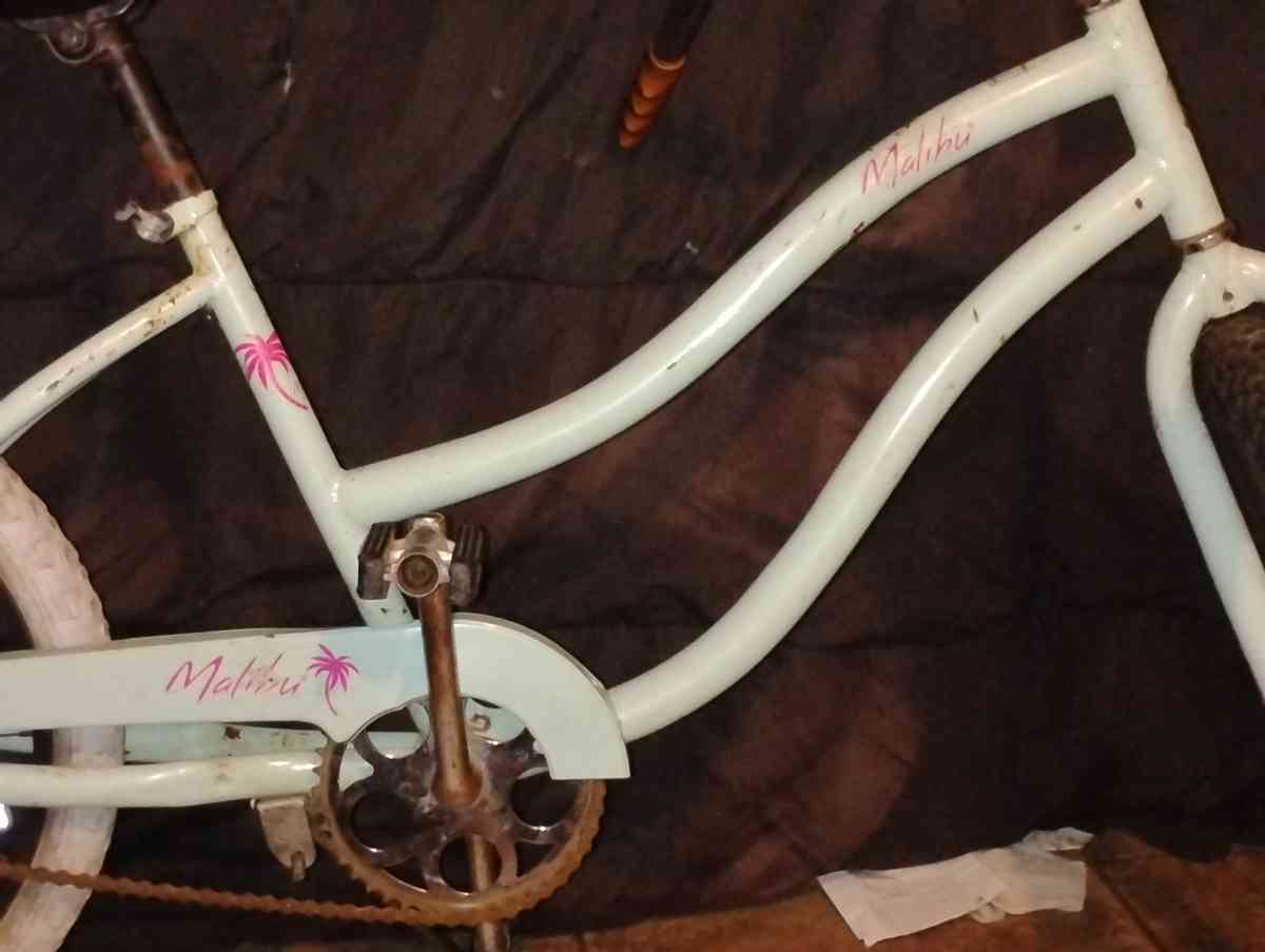 Used Vintage Malibu Ozone 500 - Columbia, Louisiana - FleaMarketBay