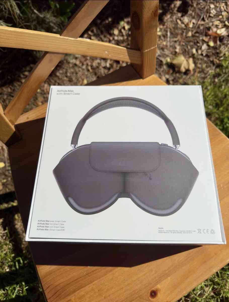 Airpod Max Space Gray SEALED - Frisco, Texas - FleaMarketBay