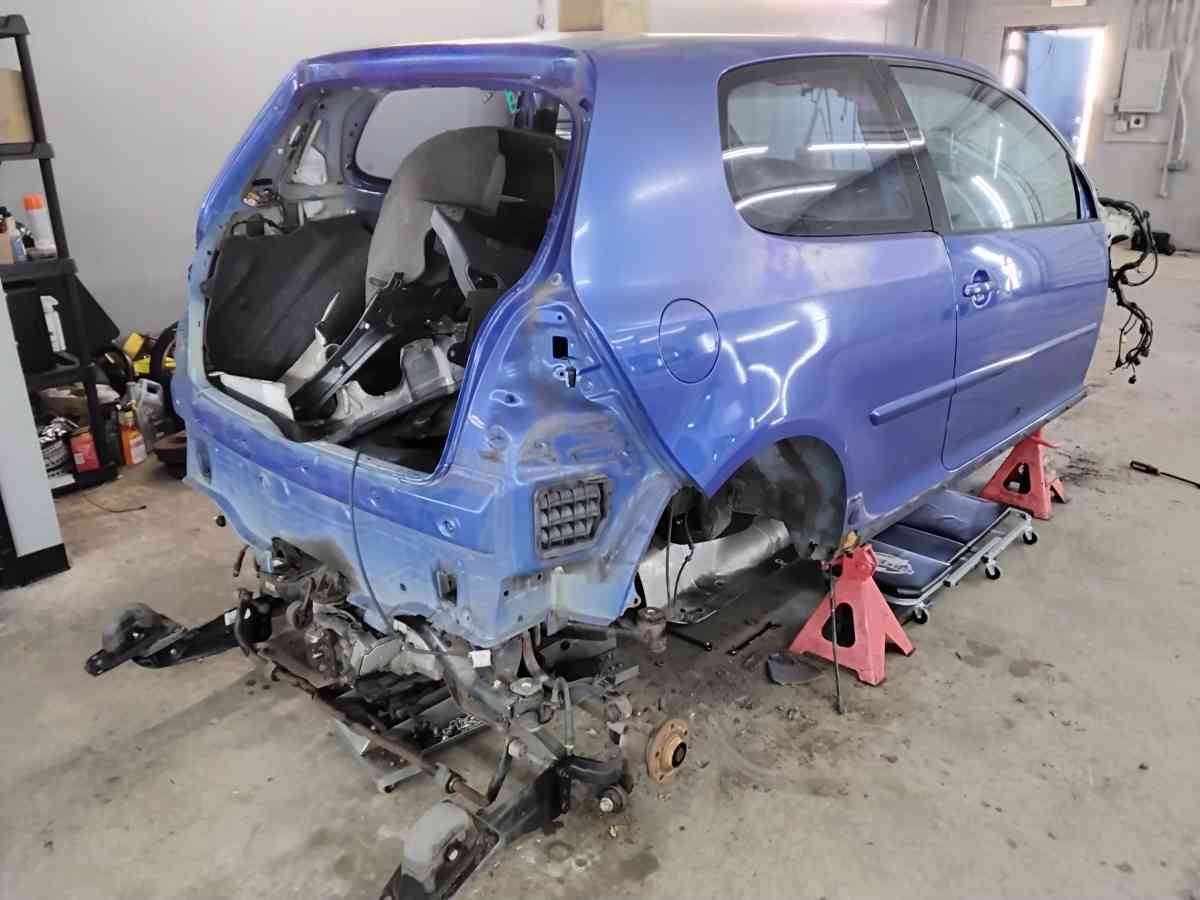 Nice 2008 VW R 32 Shell Carpet and Sunroof No Doors OEM - Williamstown, New Jersey - FleaMarketBay