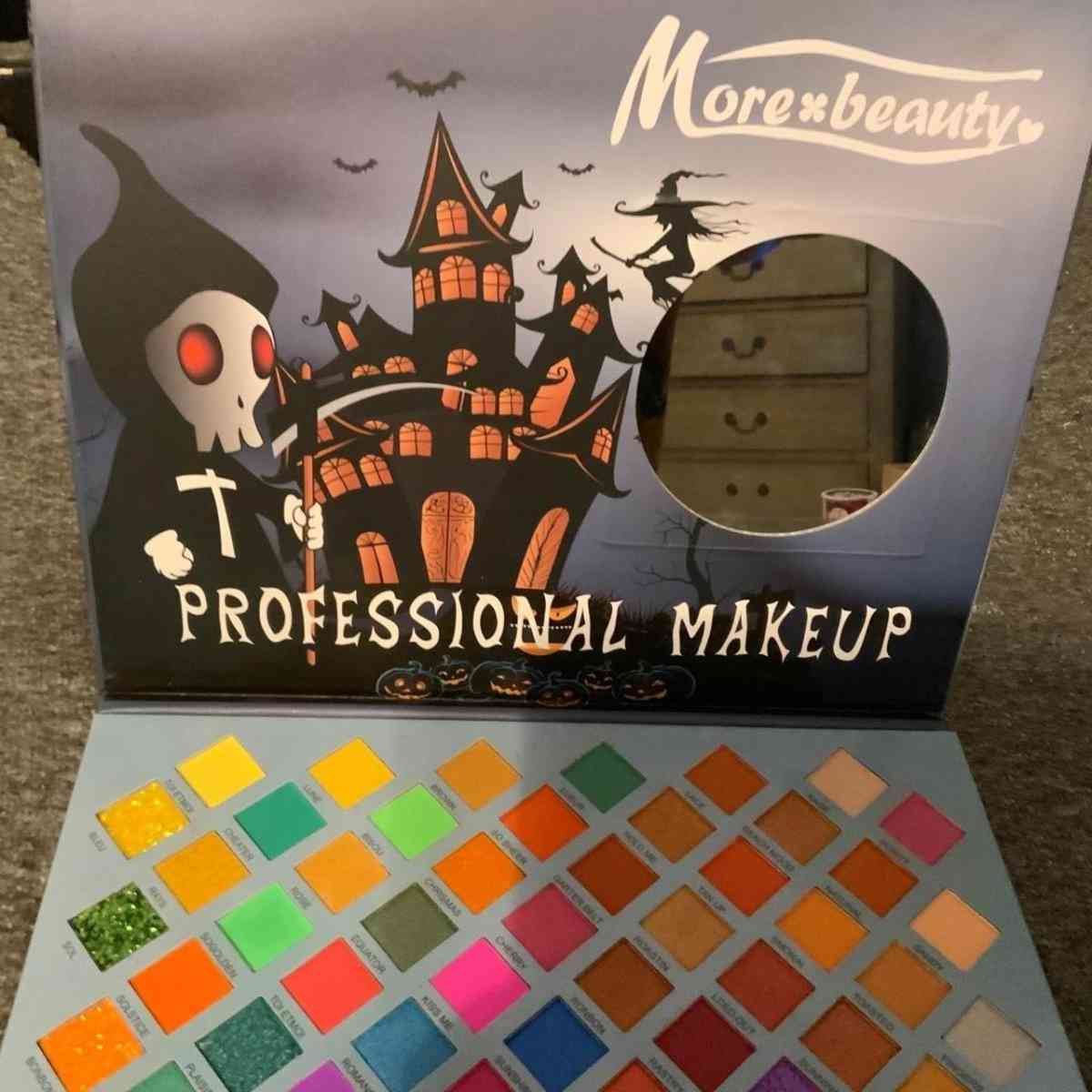 More Beauty Eyeshadow Palette 78 colors - Jacksonville, Florida
