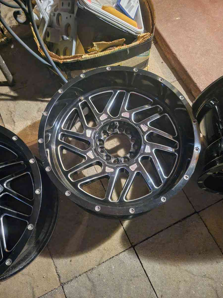 20 x10  wheels - Phoenix, Arizona - FleaMarketBay
