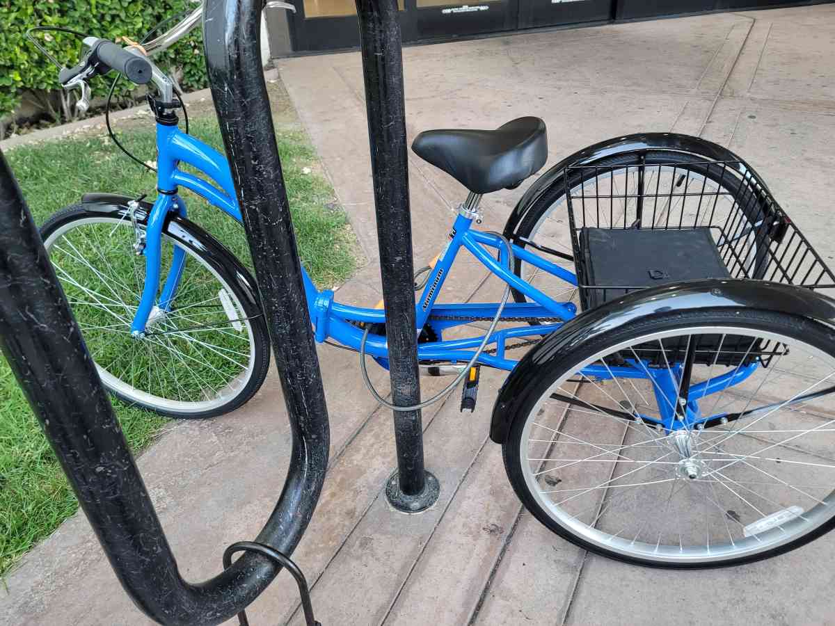 Kent foldable Trike like new - Santa Maria, California - FleaMarketBay