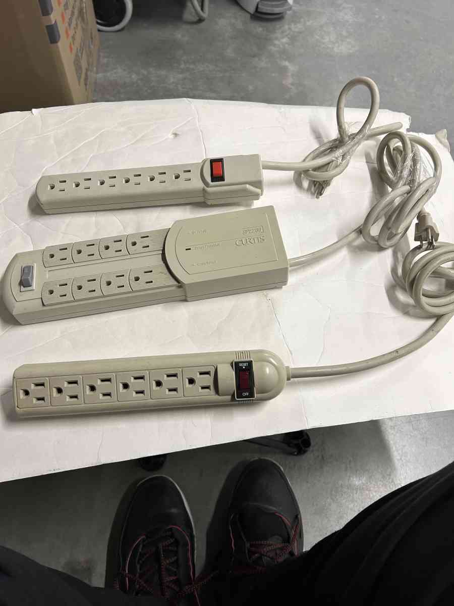 3 LOT OUTLET SURGE PROTECTOR - Rochelle Park, New Jersey - FleaMarketBay
