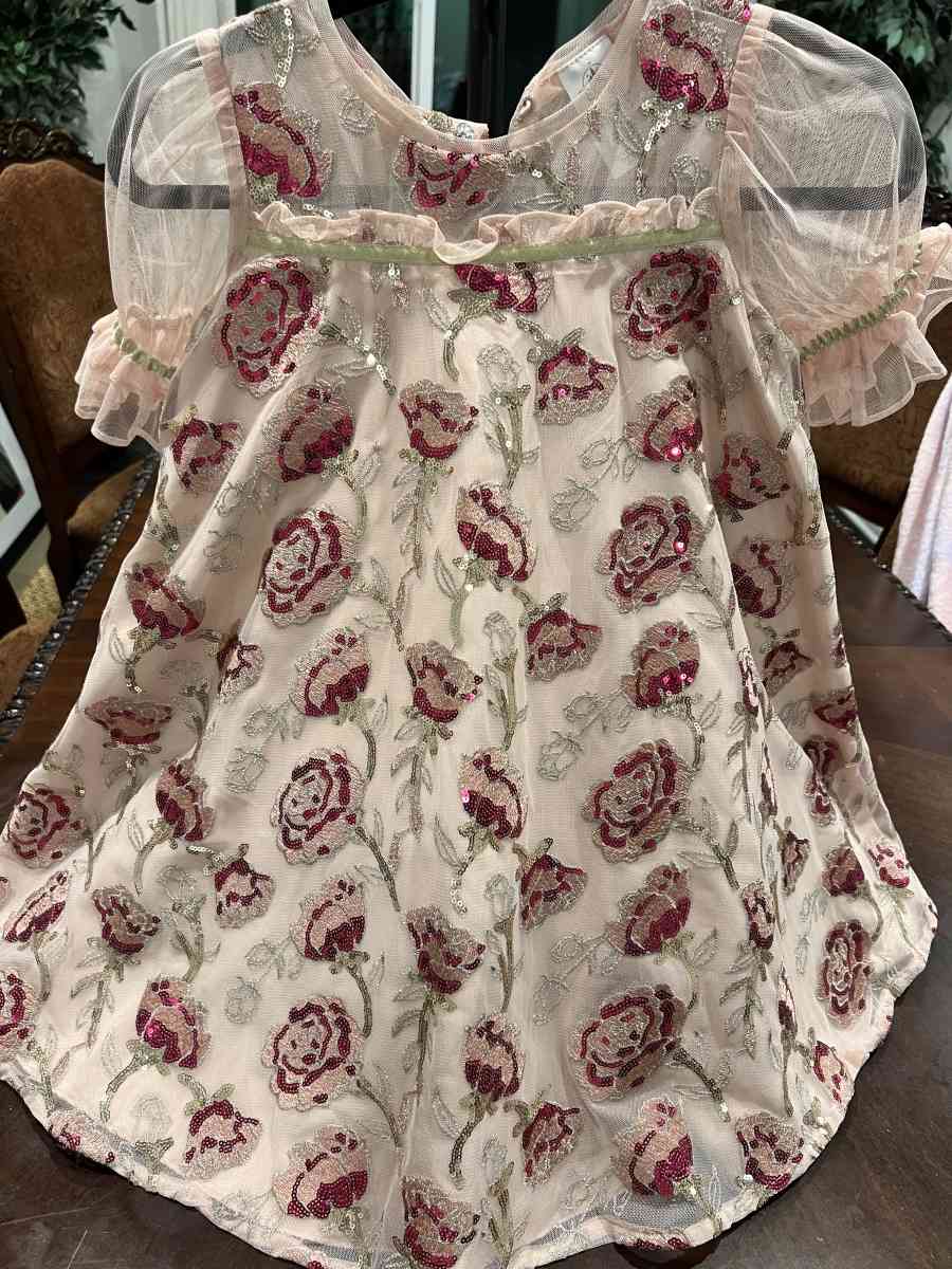 Disney Princess Belle Dress Colection Size 8 - Bakersfield, California