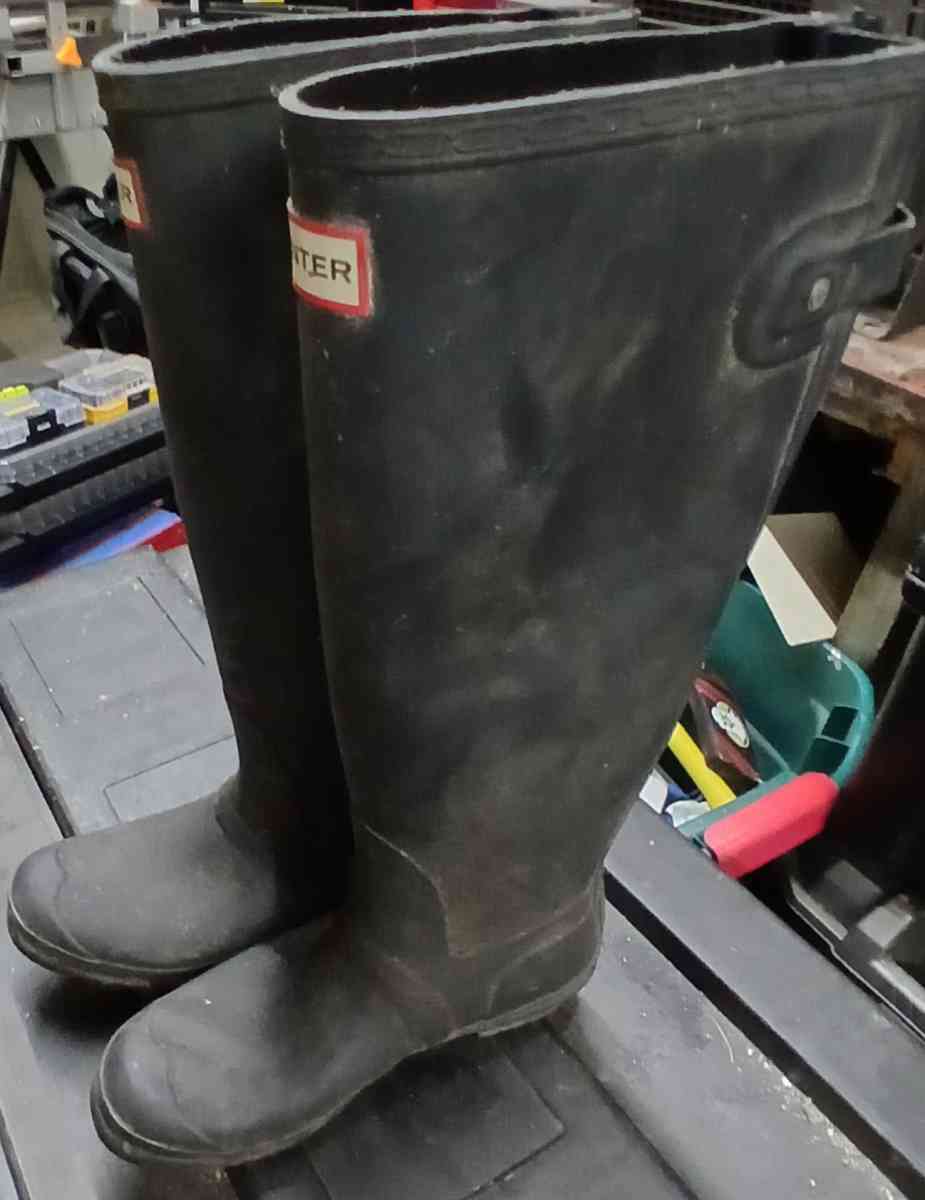 Hunter rainboots - Methuen, Massachusetts - FleaMarketBay