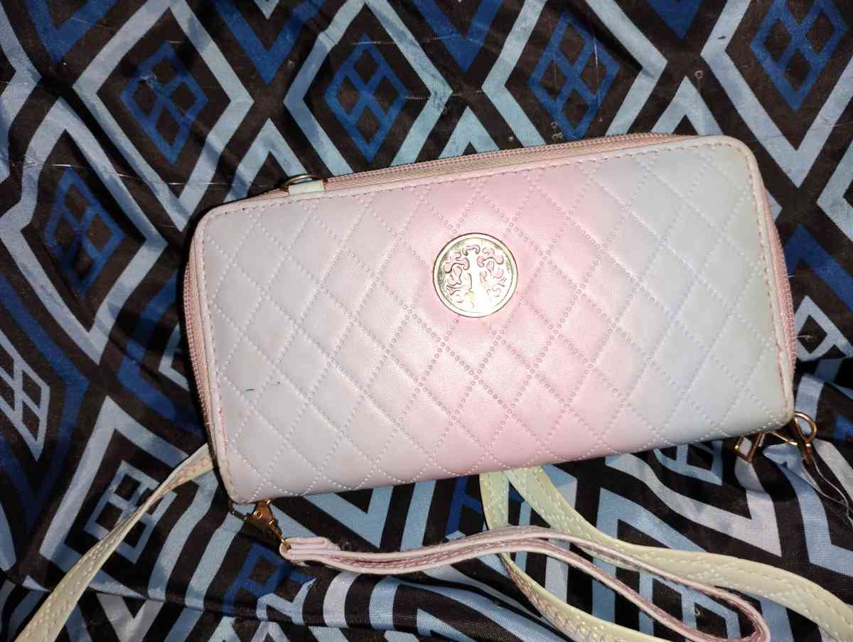 crossbody purse - Adair, Oklahoma