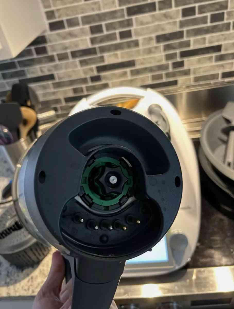 brand new tm6 in the best working condition - New York, New York - FleaMarketBay