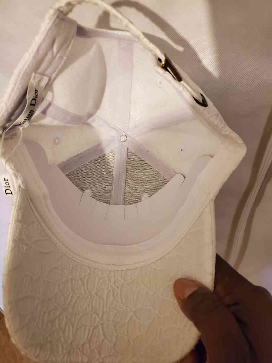 Dior logo baseball cap - Chester, Virginia - FleaMarketBay