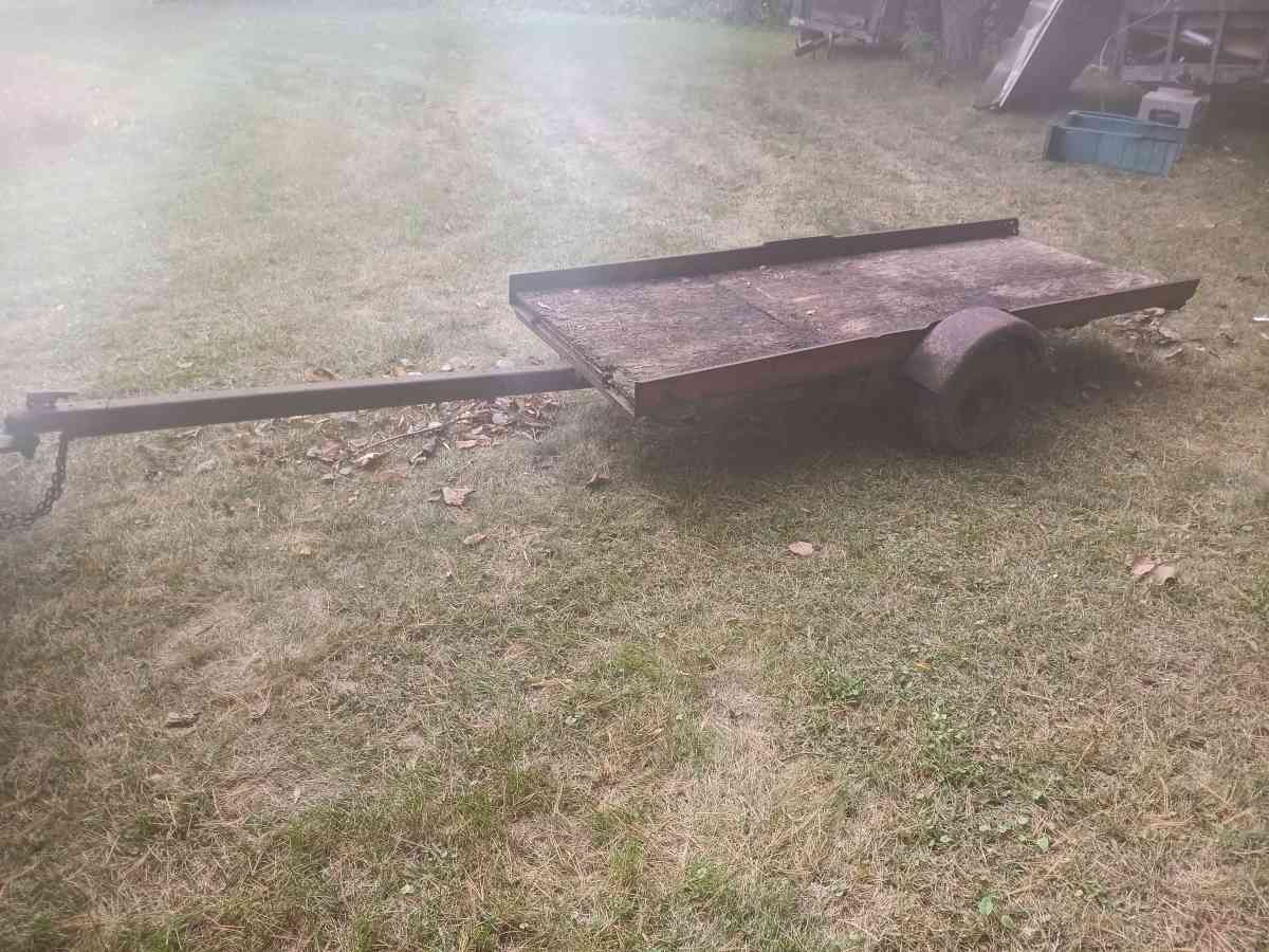 small tilt Trailer - Antigo, Wisconsin - FleaMarketBay