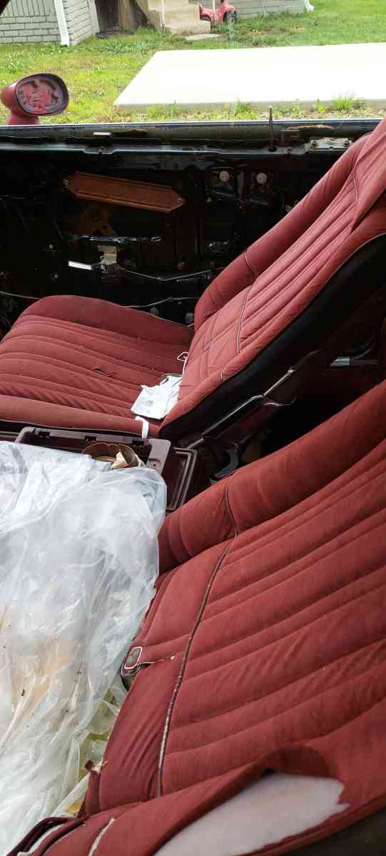 Ttop 83 cutlass - Madison, Tennessee - FleaMarketBay