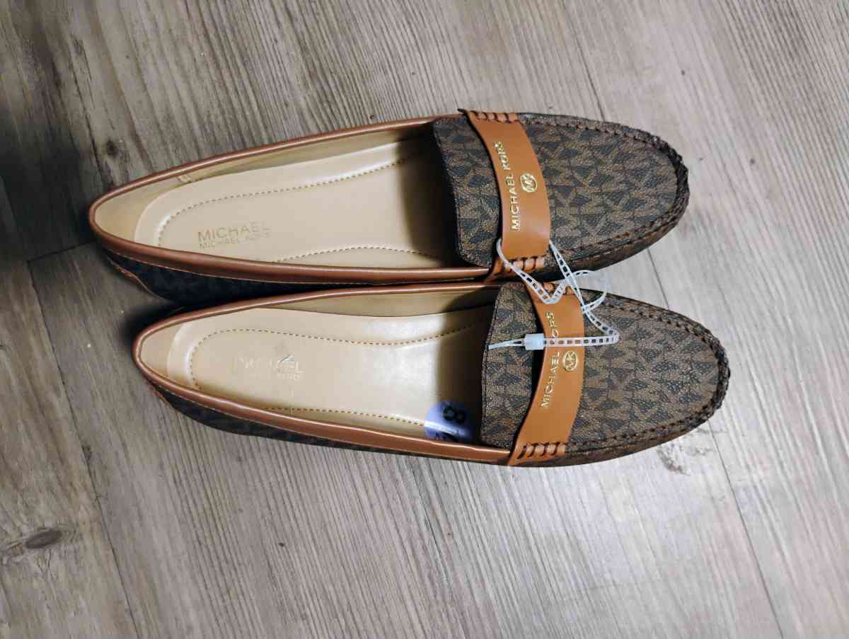 Michael kors shoes - Charleston, South Carolina - FleaMarketBay