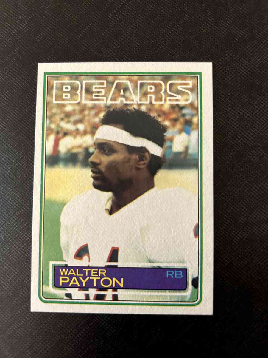 1983 Topps Football 36 Walter  Payton - Howell, Michigan