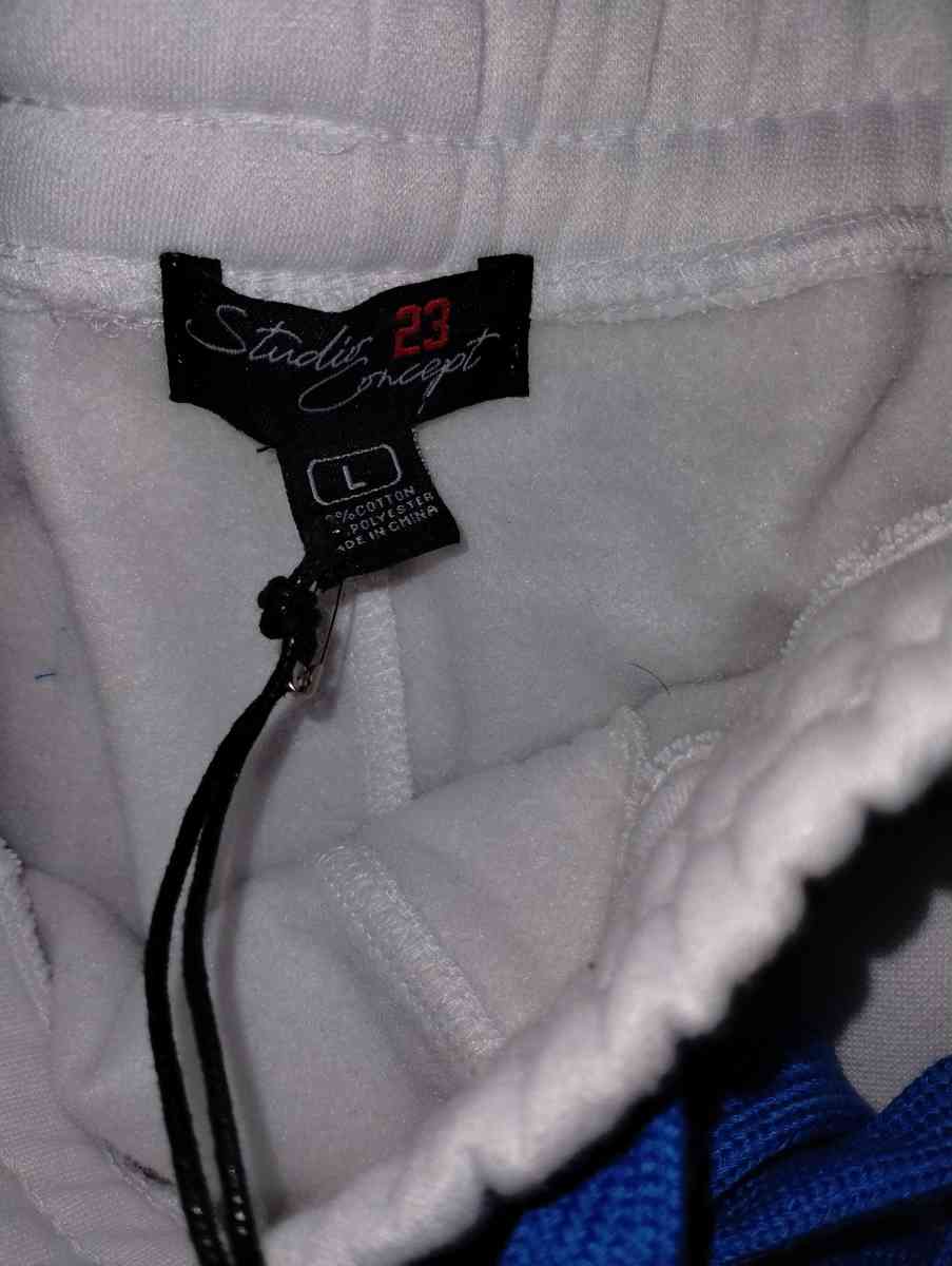 NEW Men SIZE XL Graphic jogger pants - Wilson, North Carolina - FleaMarketBay