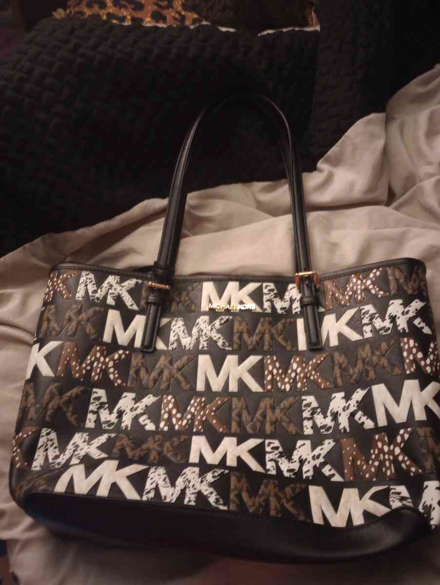 Michael Kors Jet Set Bag - East Greenwich, Rhode Island - FleaMarketBay
