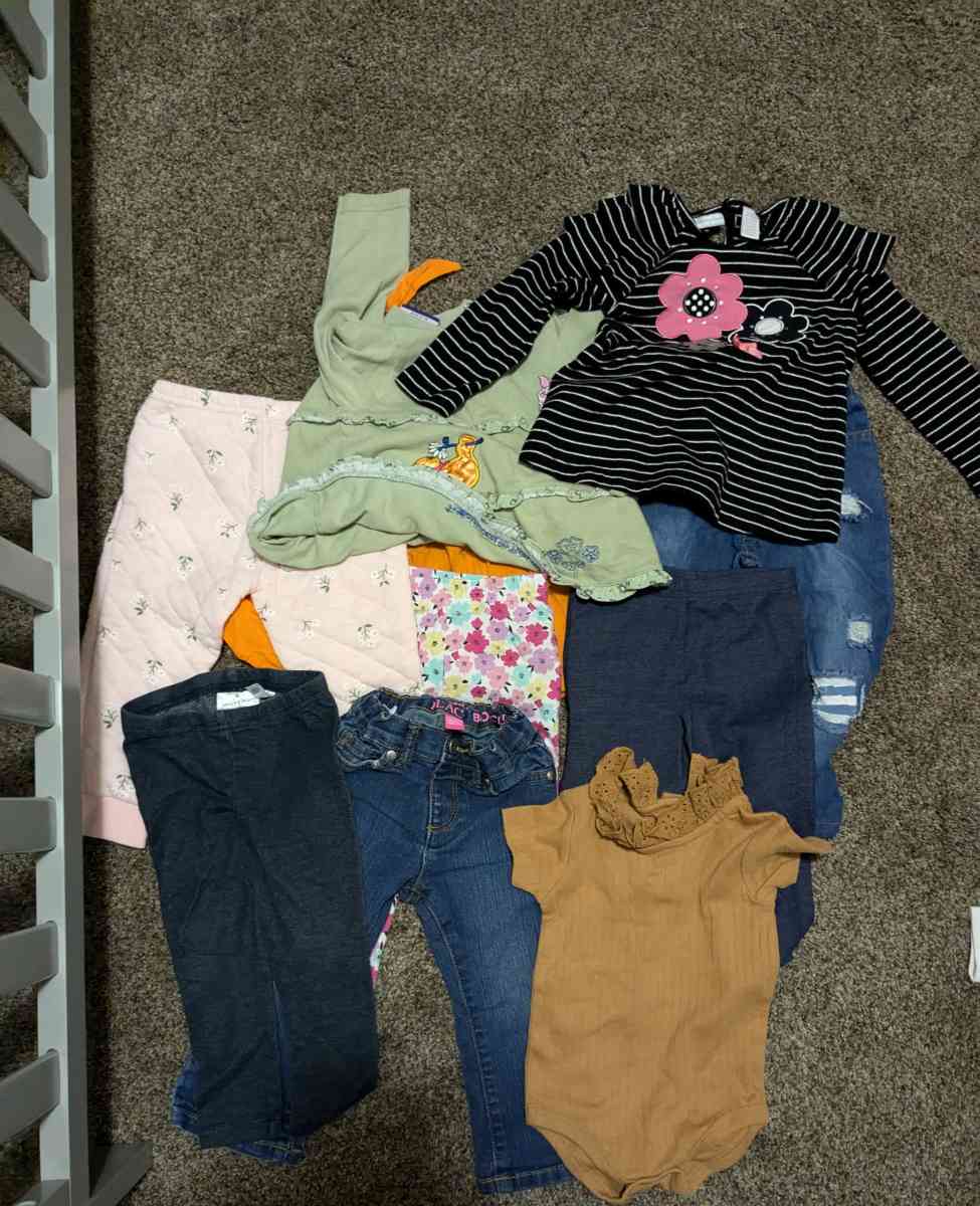 infant clothes - Boswell, Pennsylvania - FleaMarketBay