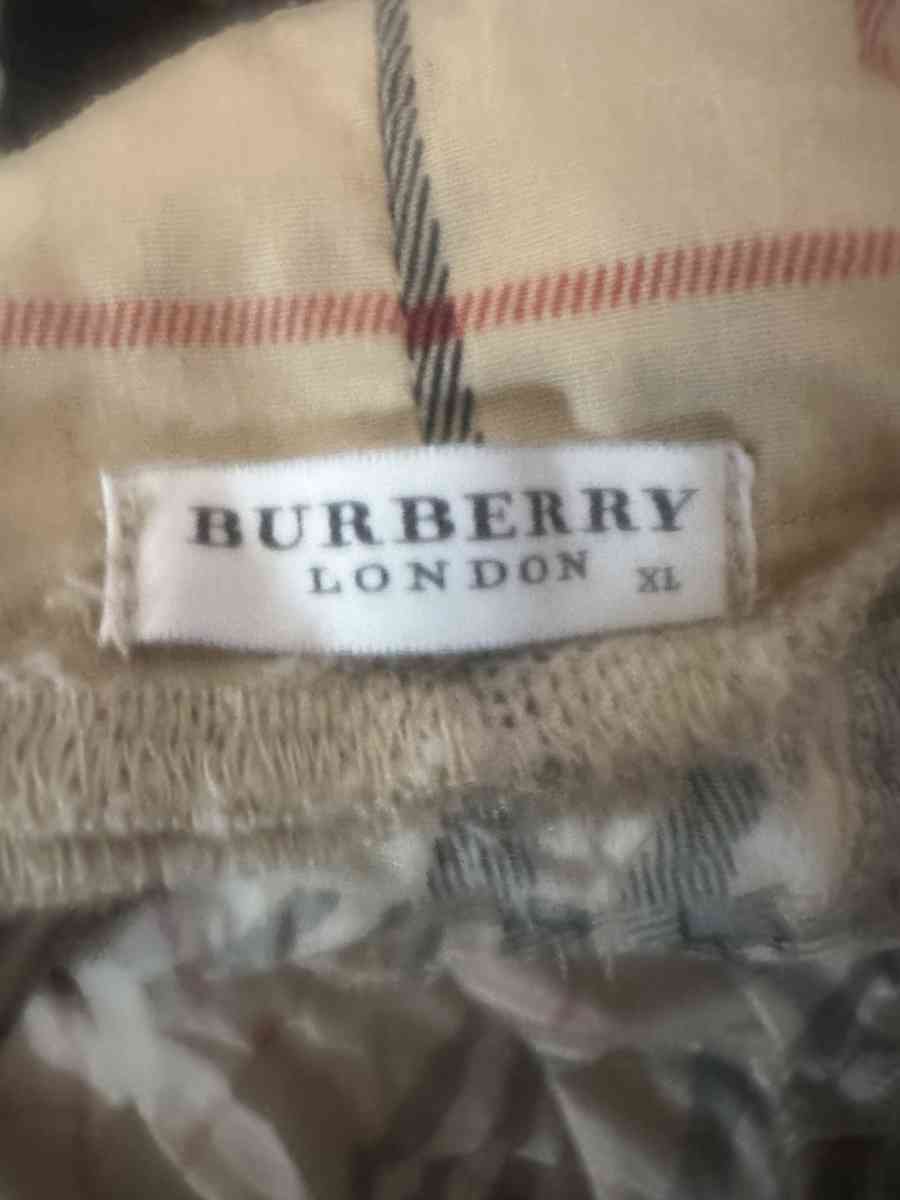 Vintage Burberry nova check shorts xl men - Garden Grove, California - FleaMarketBay