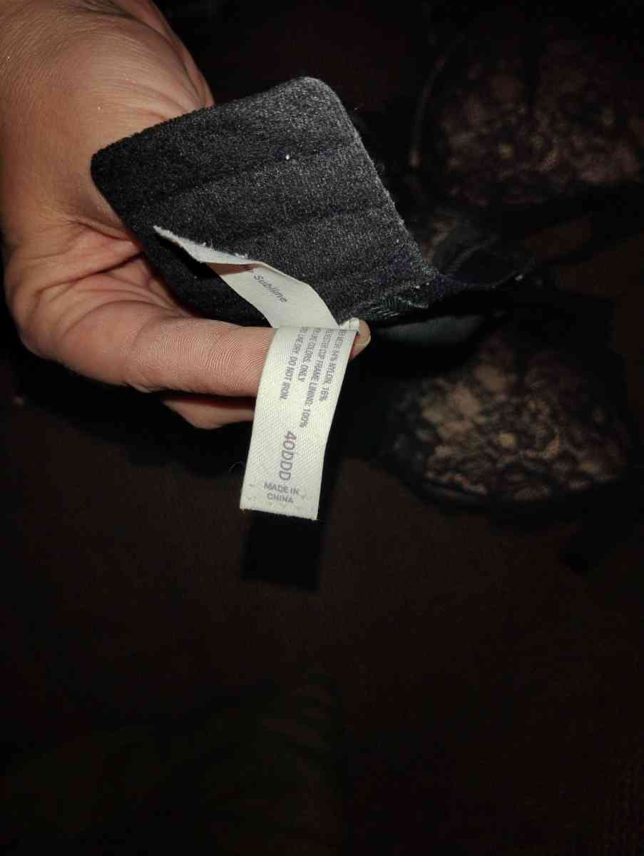 3 bras - Fort Wayne, Indiana - FleaMarketBay