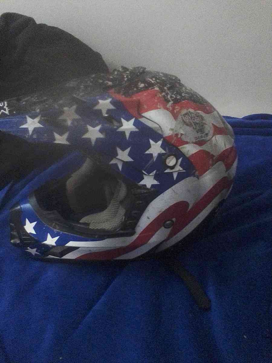 racing helmet - Hamlin, West Virginia - FleaMarketBay