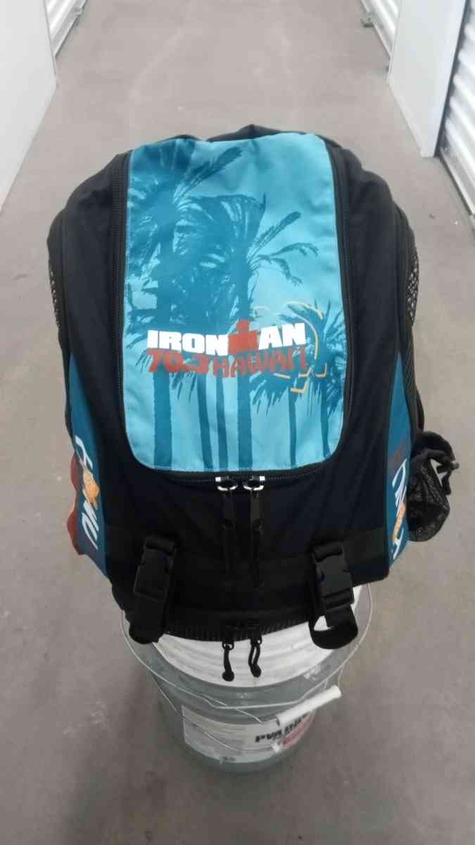 the heavy duty back pack of camping - Belmont, California - FleaMarketBay