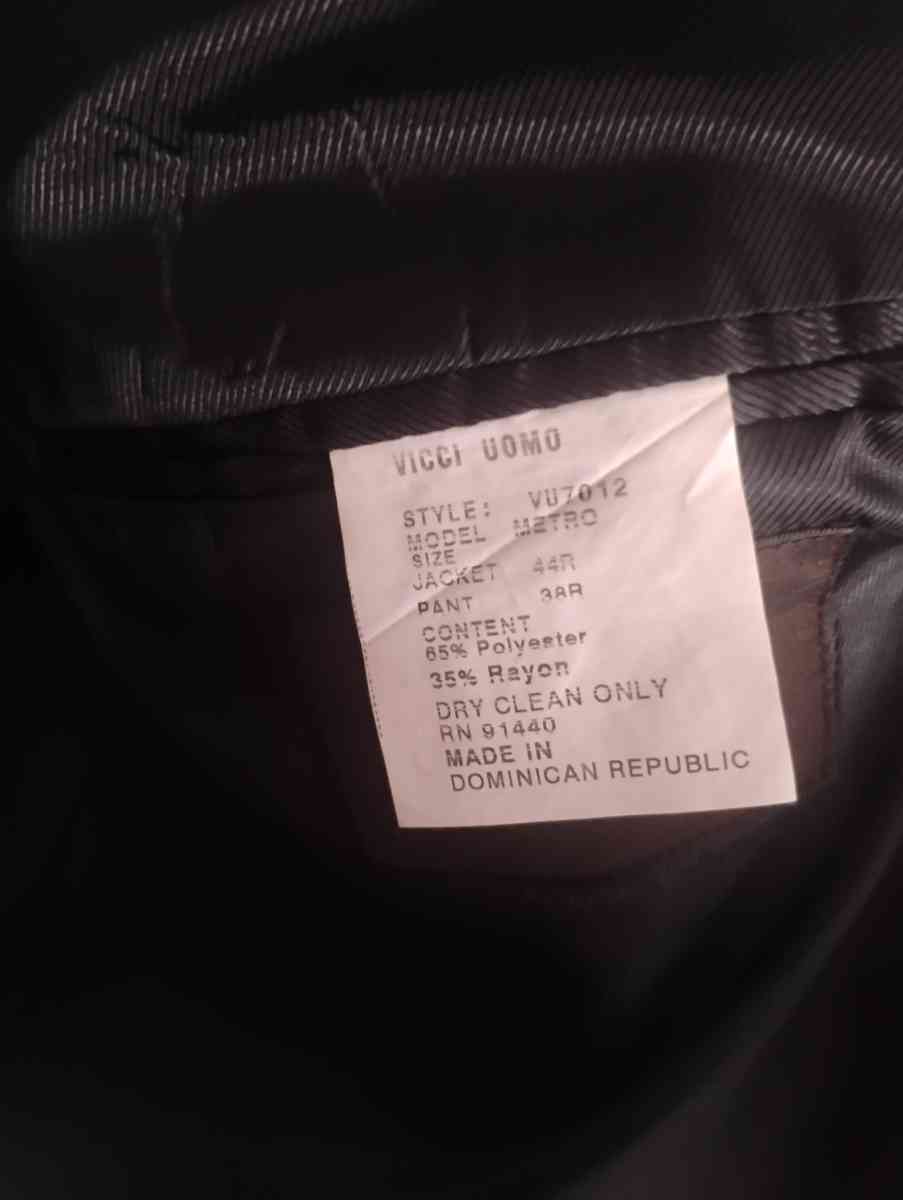 men suit - Phoenix, Arizona - FleaMarketBay