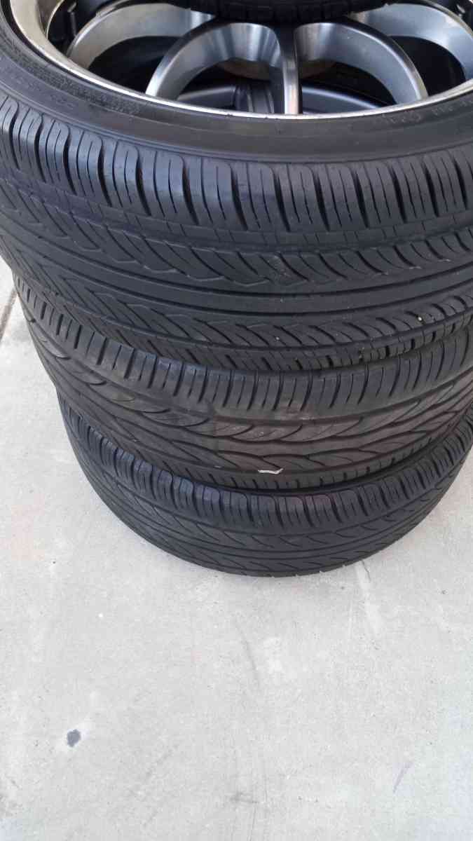 the set of 4 tires wheels R 18 - Belmont, California - FleaMarketBay