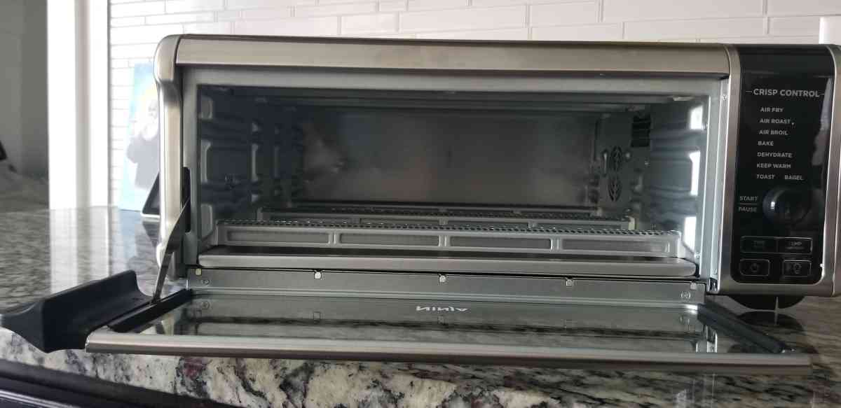 NINJA foodi digital air fryer oven sp100  8 programs - Mount Juliet, Tennessee - FleaMarketBay