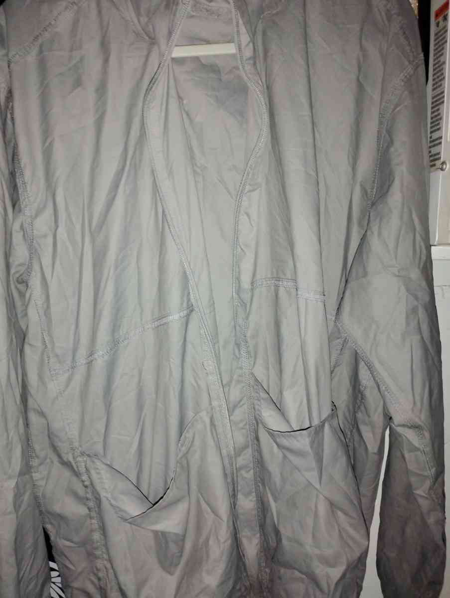 wind breaker xxl - Saint Joseph, Missouri - FleaMarketBay