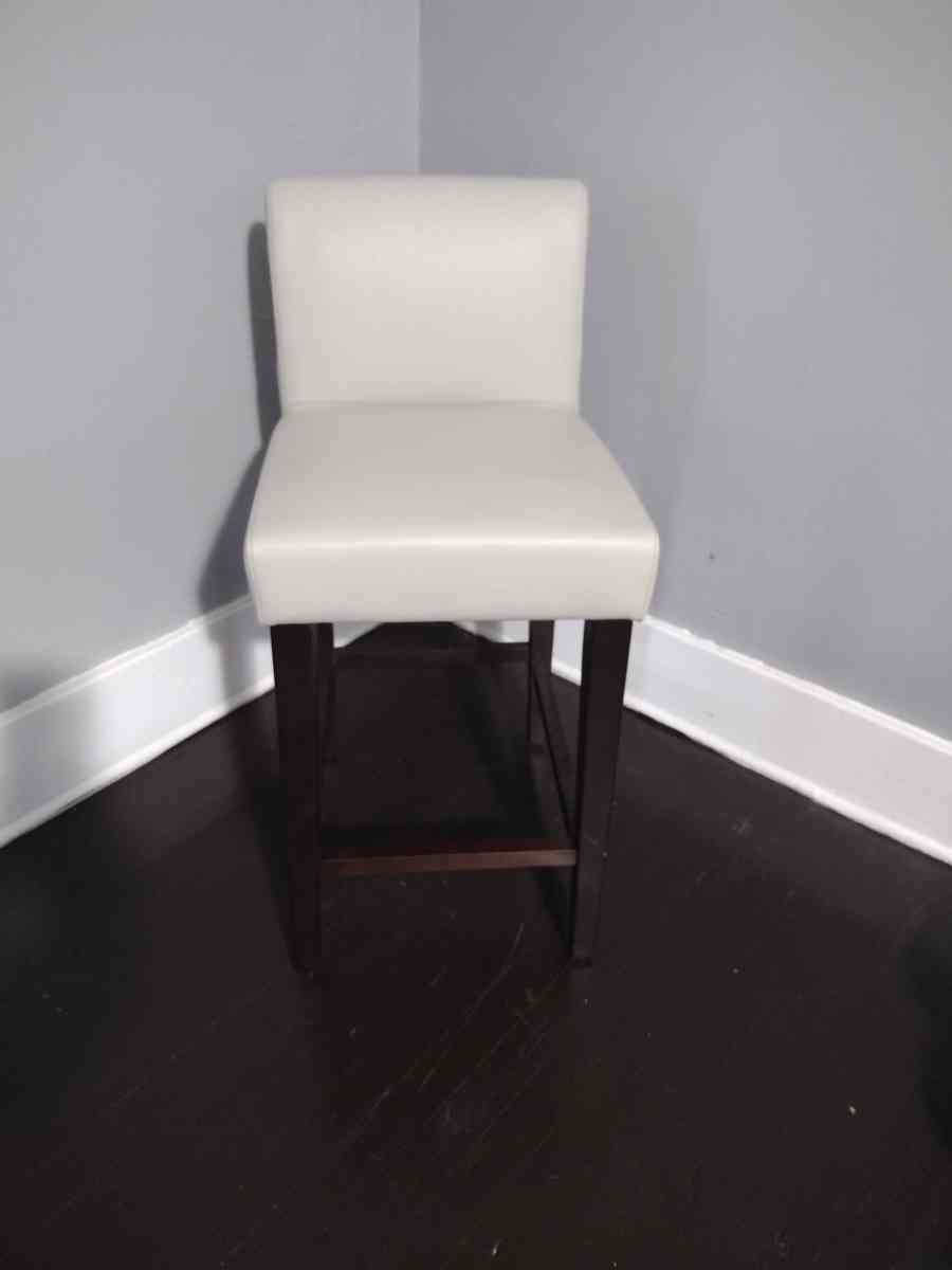 Elijah Light Gray Faux Leather Bar Counter Stool - Detroit, Michigan