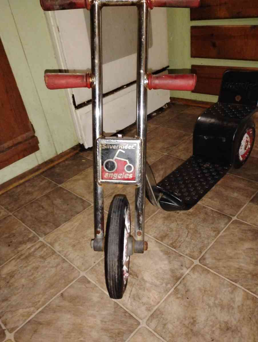 Summary For sale HTF Angeles SILVER RIDER Trike Scooter with - Columbia, Louisiana