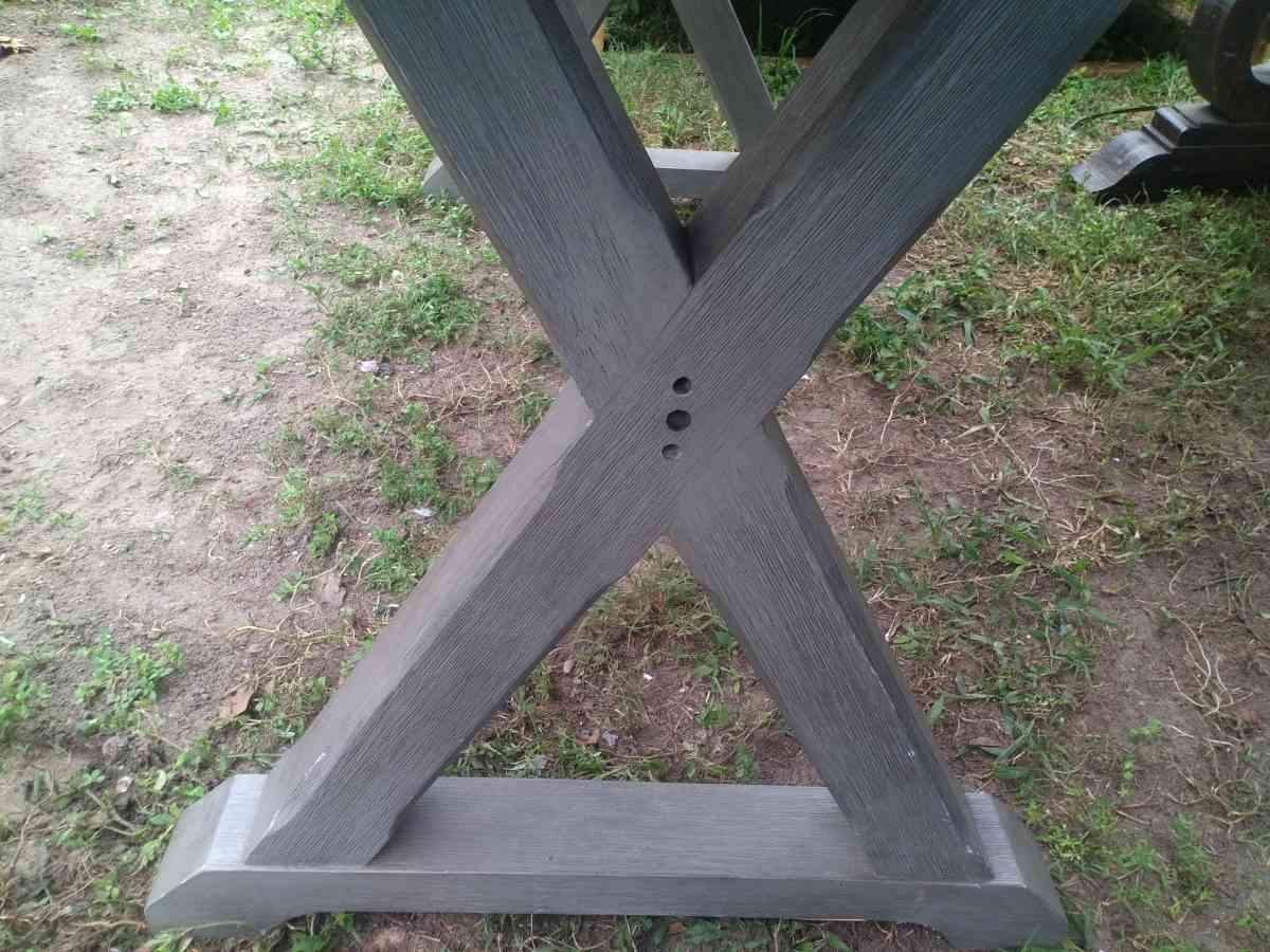 dining room table - Jacksonville, Florida - FleaMarketBay